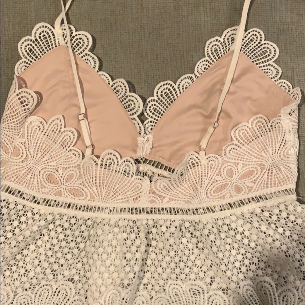 White lace top - Picture 7 of 9